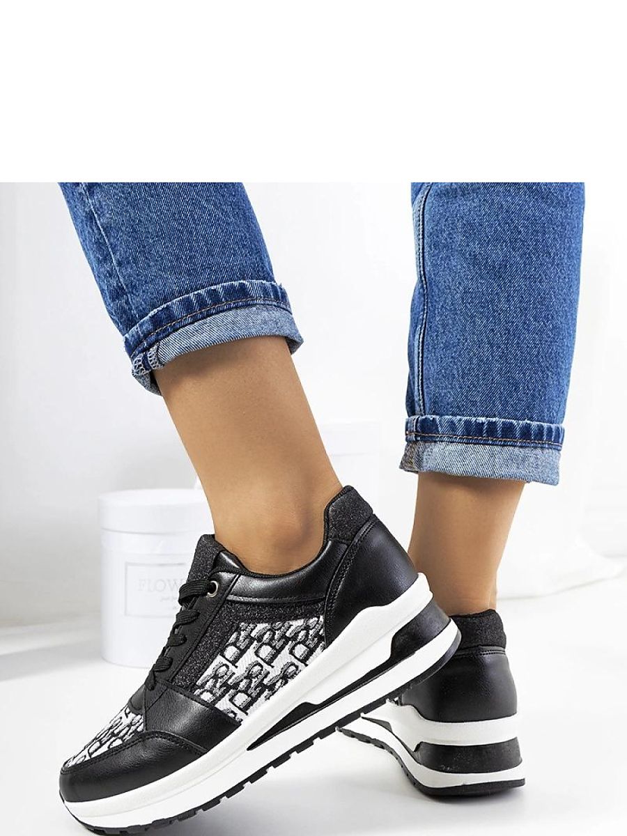 Sneakers model 208045 Solea